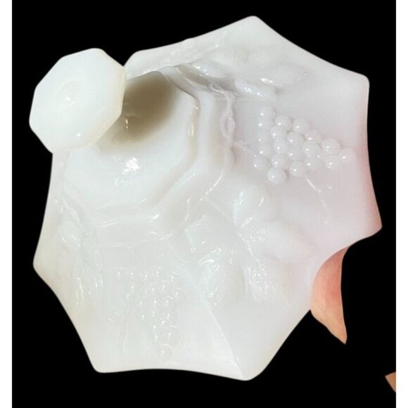 Vtg Milk Glass Lidded Candy Dish Embossed Grapes Leaves Smooth Glass Compote - Picture 12 of 13